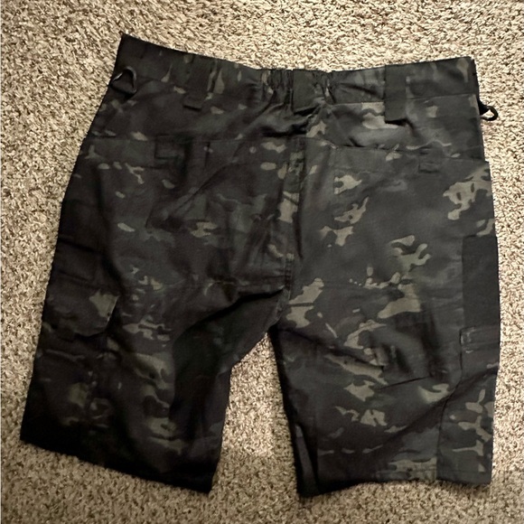 Men's Black Camo Shorts - Picture 2 of 3